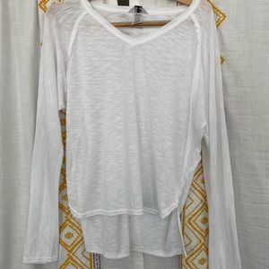GUC Hard Tail Vneck Long Sleeve Tee